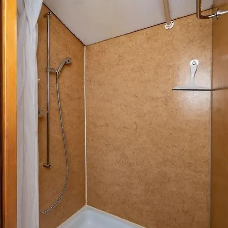 Lägenhet In The Countryside Kitchen Parking Lot Spiez