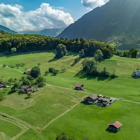 Διαμέρισμα In The Countryside Kitchen Parking Lot Spiez