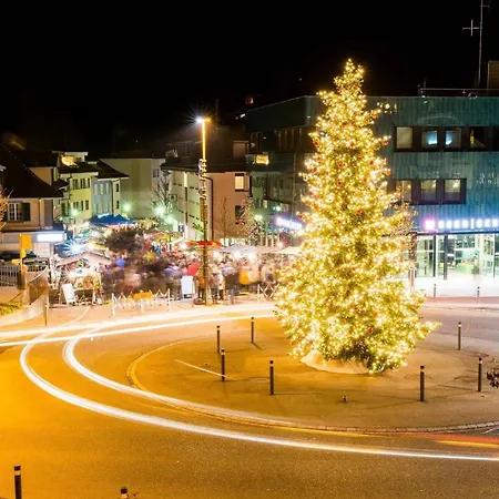 In The Countryside Kitchen Parking Lot * Spiez