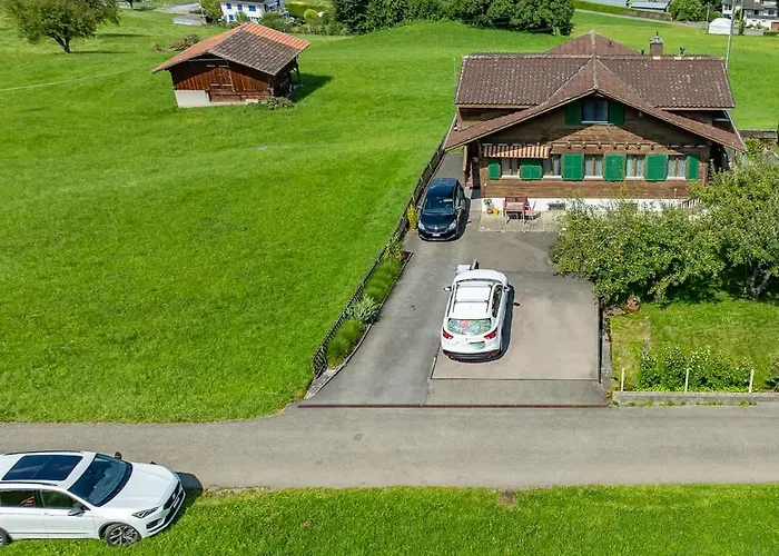 In The Countryside Kitchen Parking Lot Lejlighed *