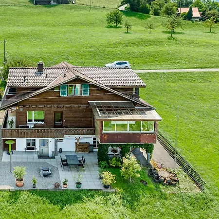 In The Countryside Kitchen Parking Lot * Spiez